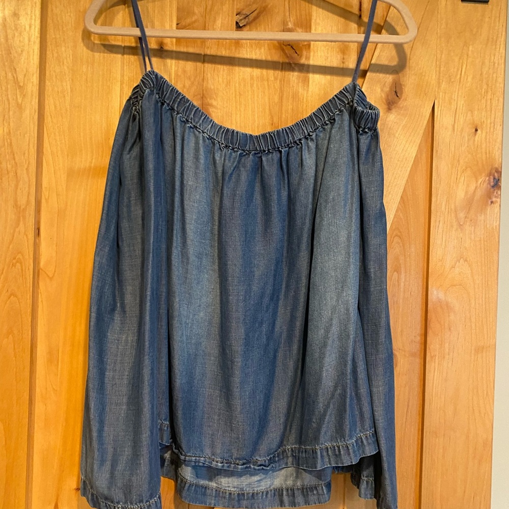 Cloth & Stone off the shoulder top.